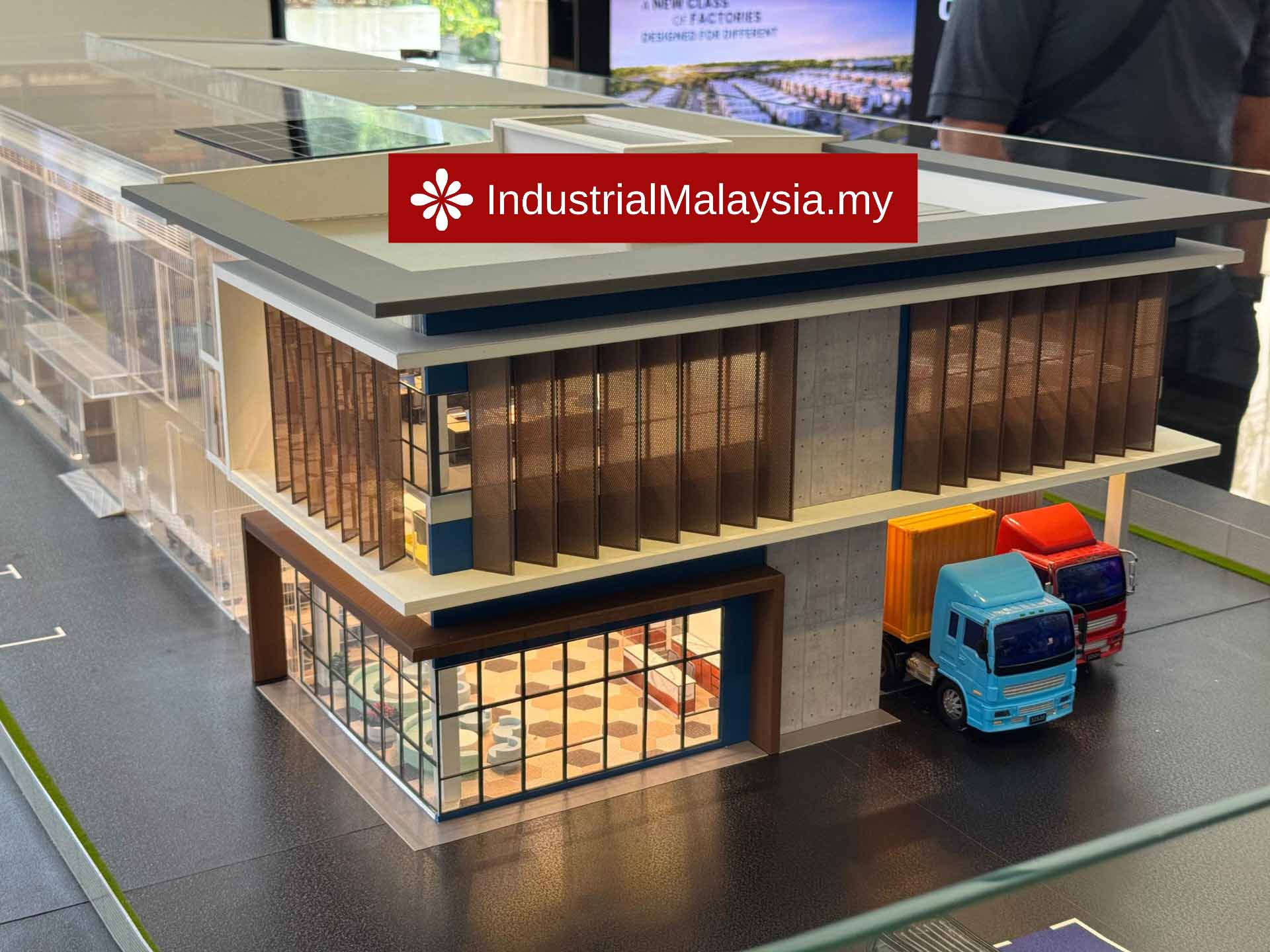 New Modern Detached Factory at Banting